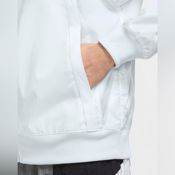 Nike Windrunner Jacket - Picture 3 of 10